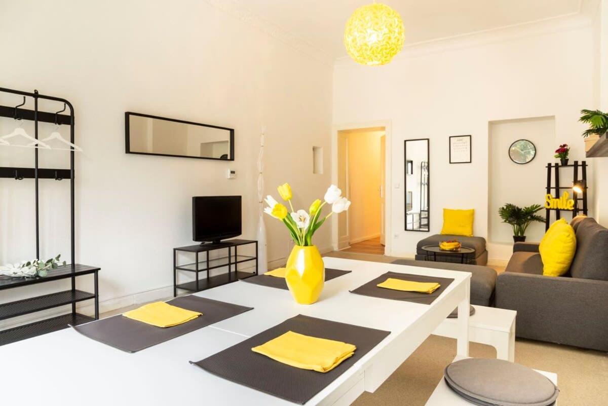 Modern 2 Bedroom Apartment In Berlin Schoeneberg Εξωτερικό φωτογραφία