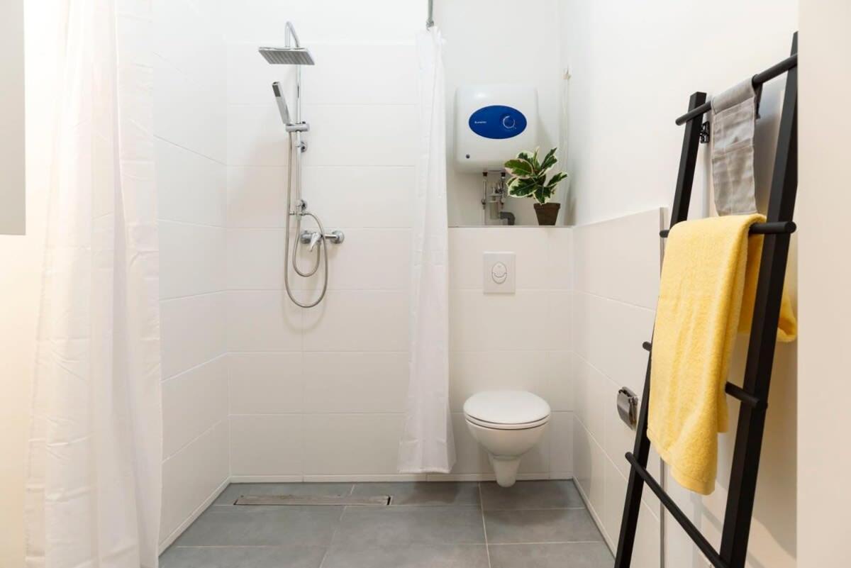Modern 2 Bedroom Apartment In Berlin Schoeneberg Εξωτερικό φωτογραφία